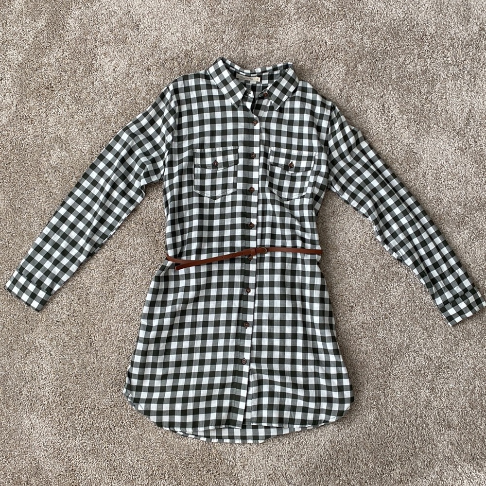 Heart & Hips Plaid Dolphin-Hem Shirt Dress